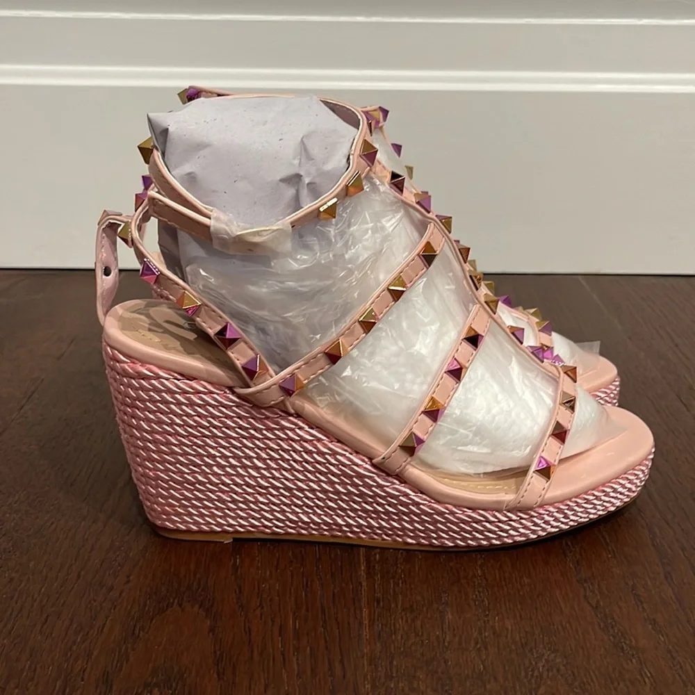 NWT Nature Breeze Women’s Pink Wedges Size 8.5
